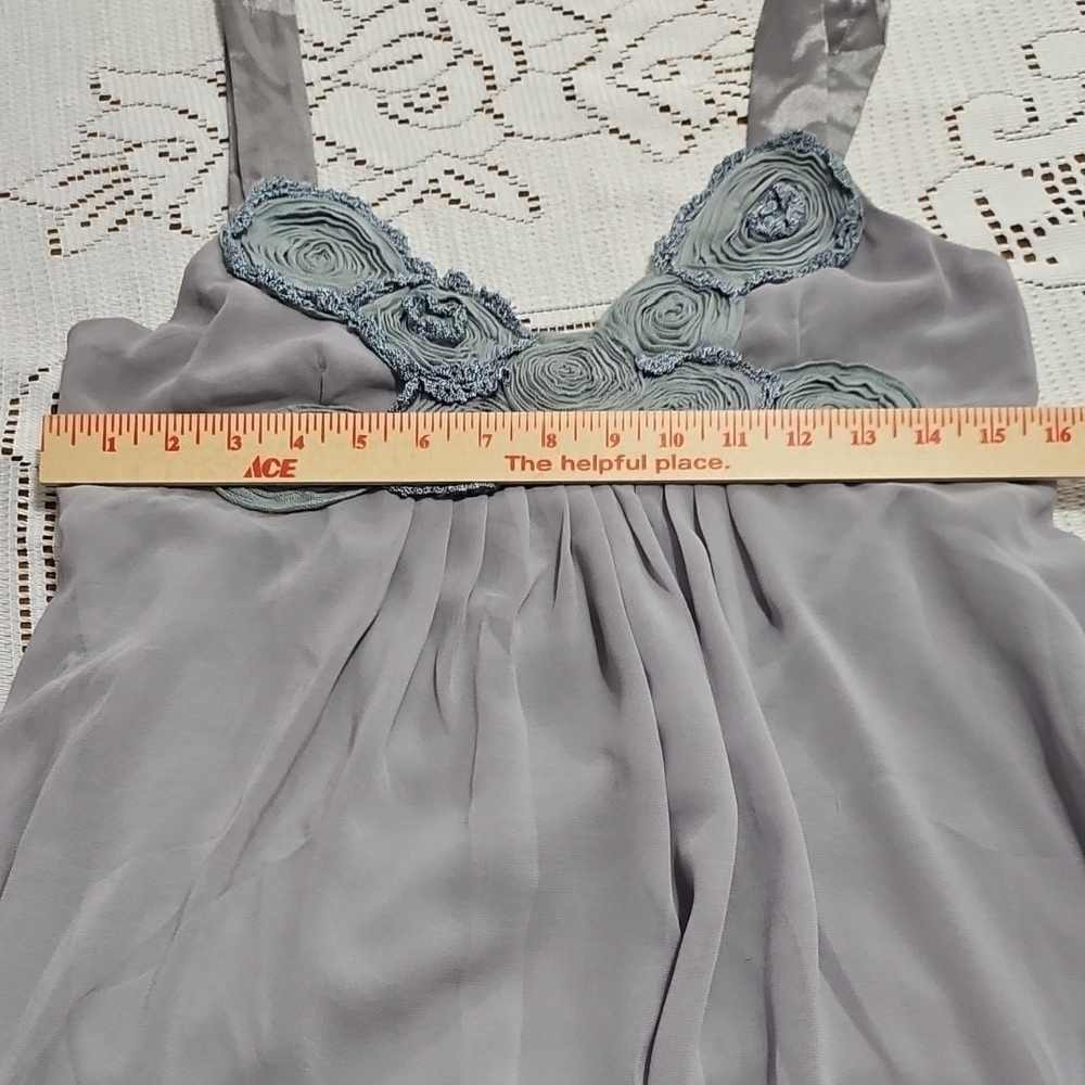 Gray Lace Trim and Floral Dress - Picture 4 of 7